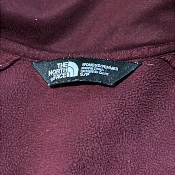 The north face fleece-lined hooded jacket   Burgundy maroon size smalll petite - Picture 3 of 8